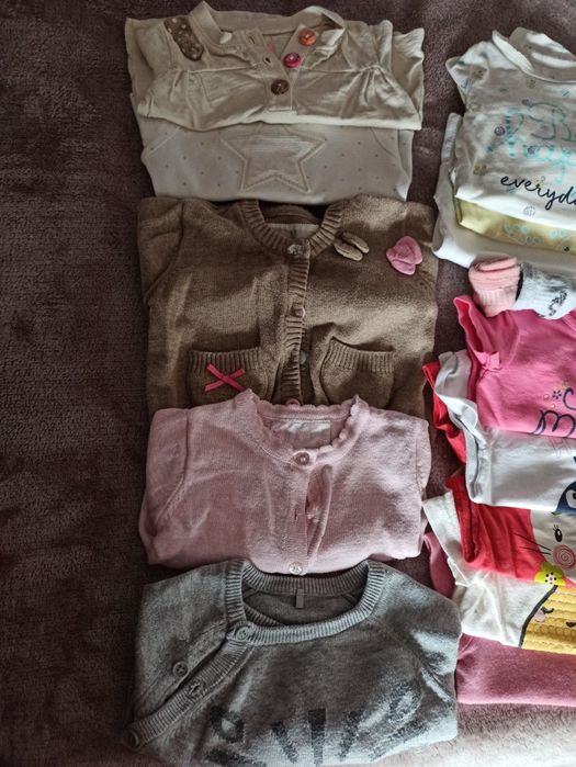 Много запазени дрешки за момиченце от 0-3