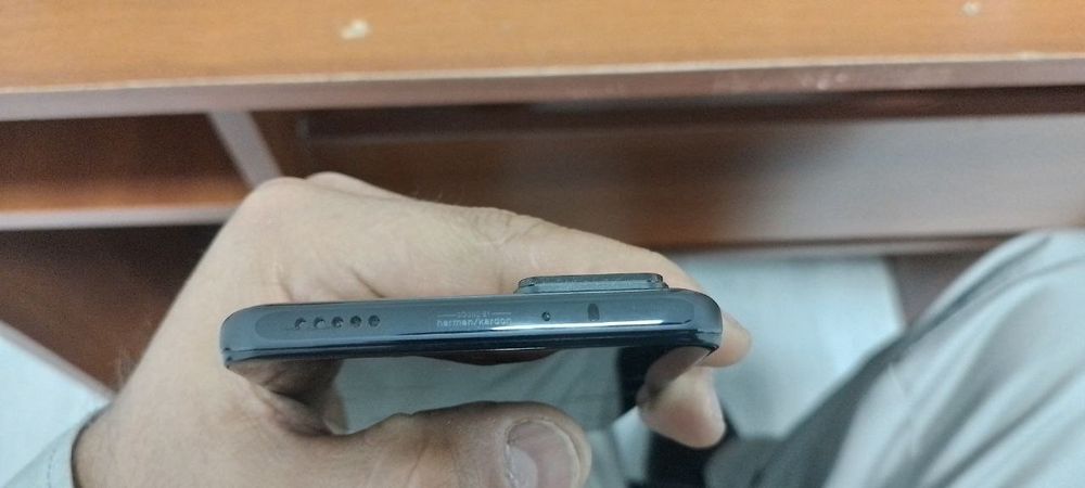 Xiaomi 12 T Pro 12/256 sotiladi