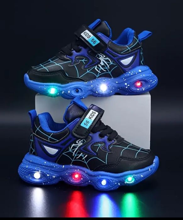 Adidași cu luminițe diverse modele