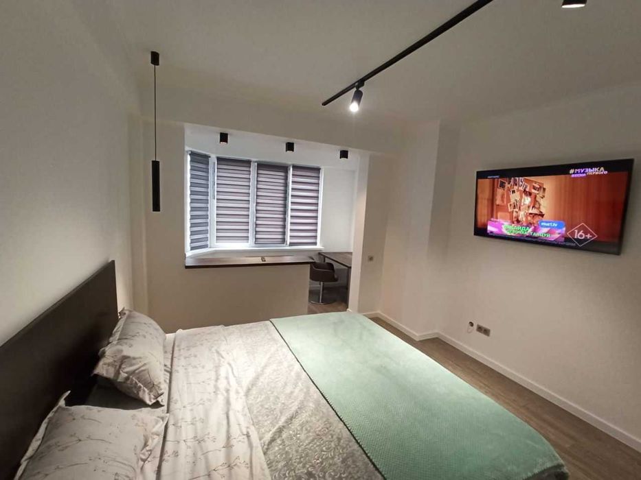 Дава се под наем Двустаен апартамент в София, Оборище - 66 кв.м за 380 € - Снимка #1