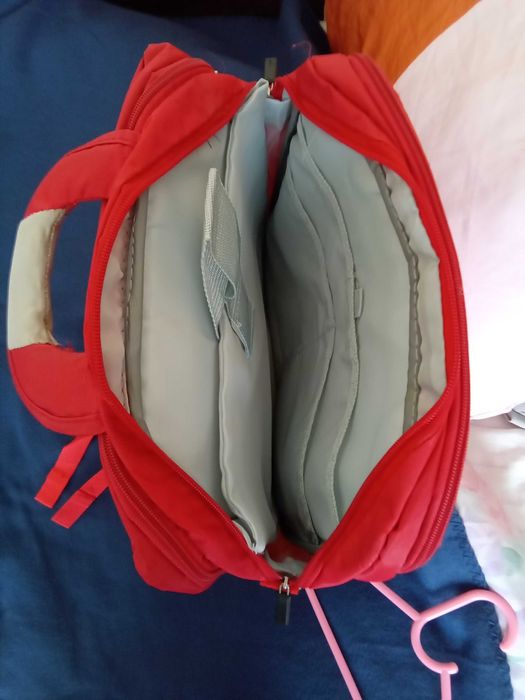 Раница за лаптоп червена