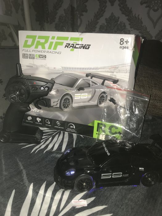 Машинка новаяяяя