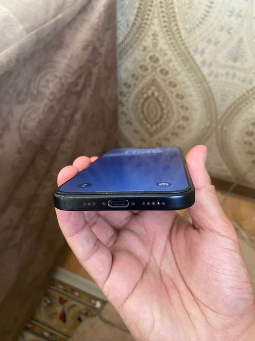 iPhone 15  512 g