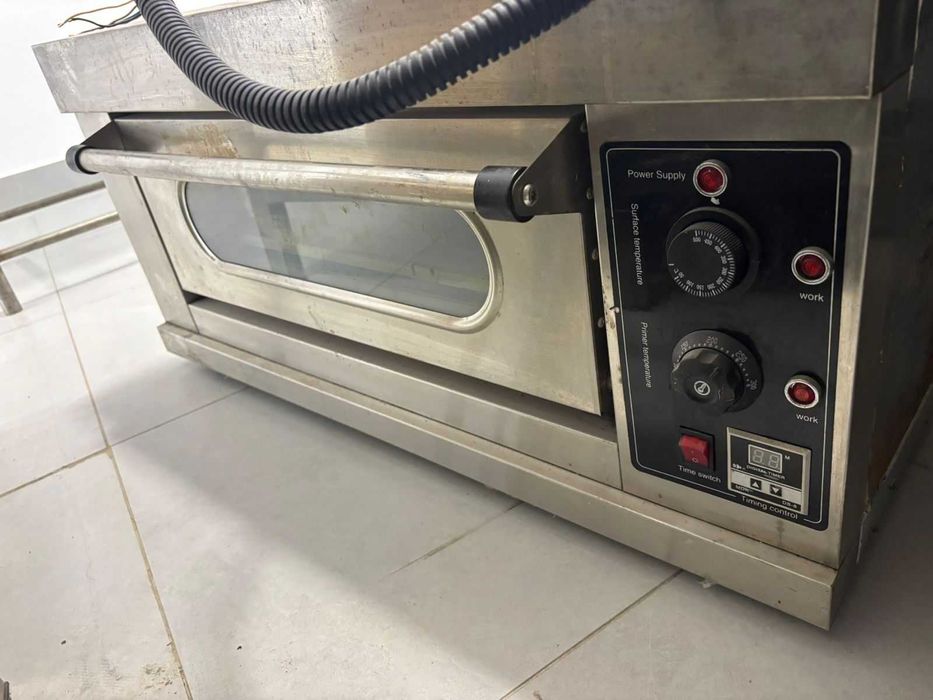 Продается Пицца печь в хорошем состоянии. Кухонное оборудование