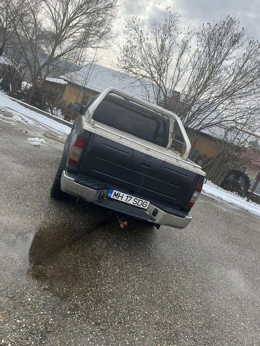 Vând Nissan Navara 2.5 diesel