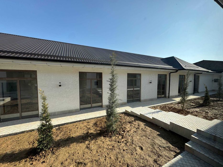 Алохида жойлашган бино соғломлаштирувчи клиника учун ижарага берилади.