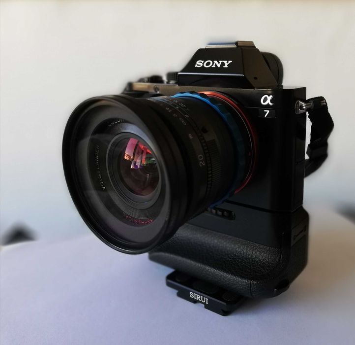 Камера SONY A7 + SONY  батериен грип!