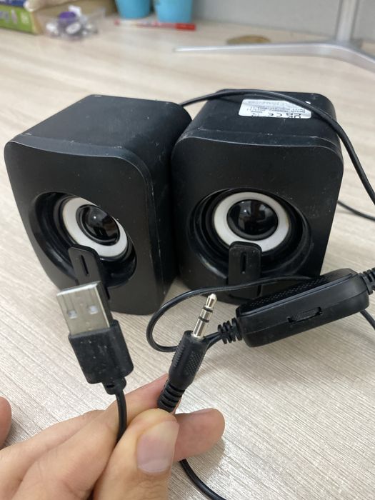 звуковые колонки