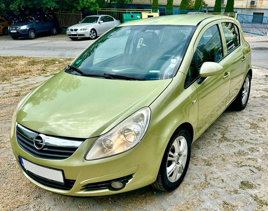 Продавам Opel Corsa D 1.2 бензин
