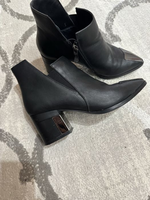 Женская обувь