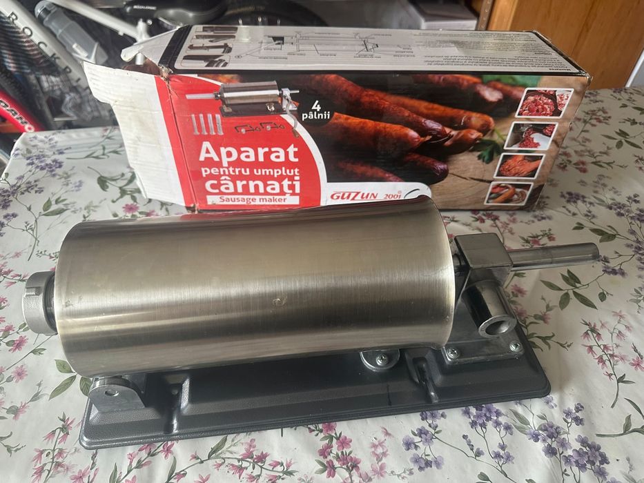 Aparat de facut carnati