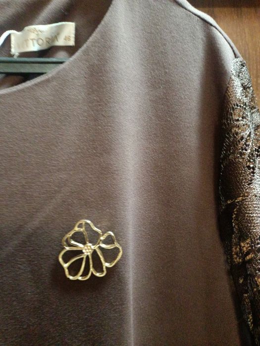 Платье нарядное коричневое