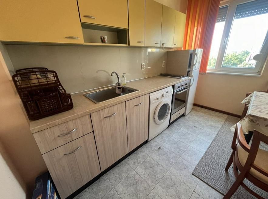 Дава се под наем Двустаен апартамент в Пловдив, Кючук Париж - 65 кв.м за 300 € - Снимка #1