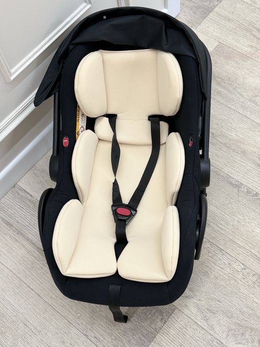 Продаю новую автолюльку для малышей