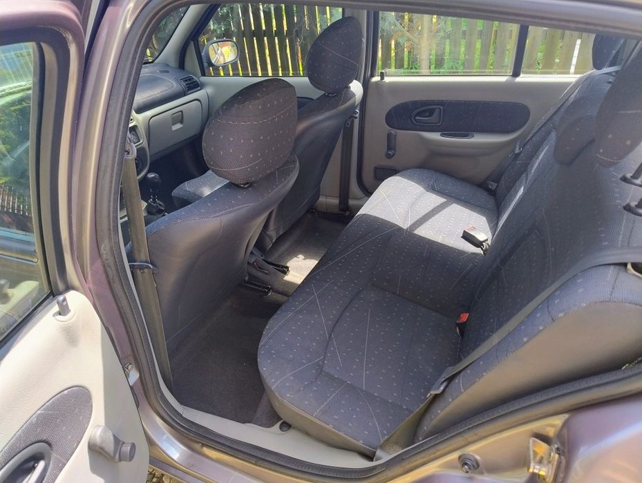 Renault Clio  1.5 dci