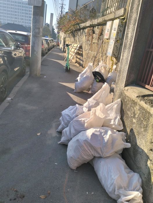 Servici complete debarasari demolari in apartamente beciuri poduri cas