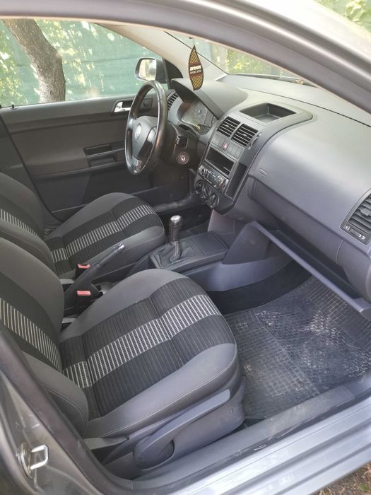 VOLKSWAGEN Polo 0 — imagine 3