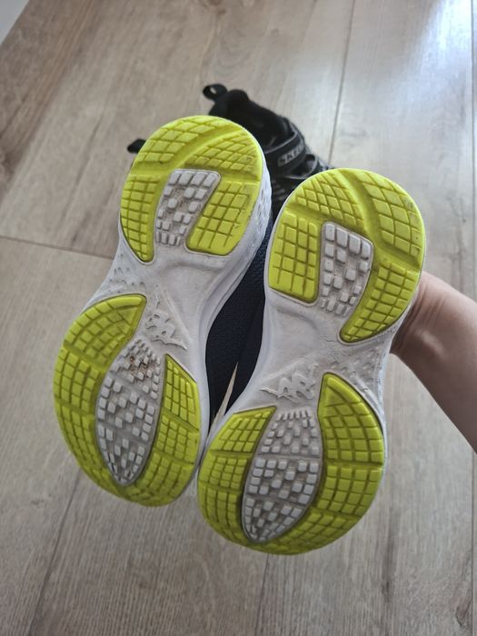 Lot Adidasi Skechers Kappa 30