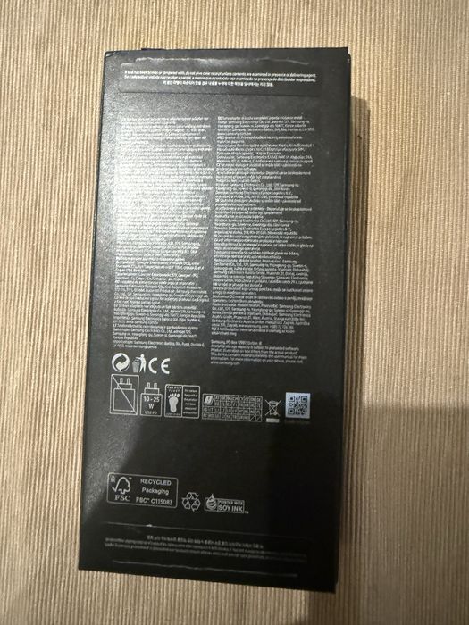 Samsung Z Flip 5, 512 gb, negru, stare ff buna, factura Emag