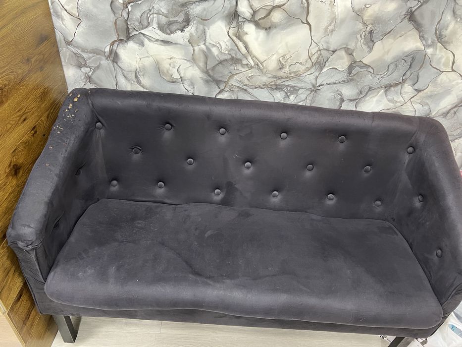 Маленький диван