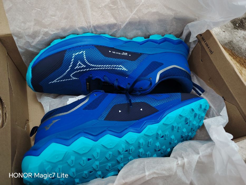 Mizuno ibuki gore-tex