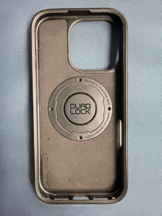 Husa Quad-Lock iPhone 16 pro