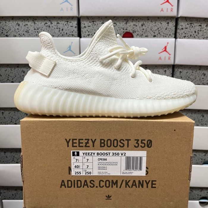 Adidasi Yeezy 350v2
