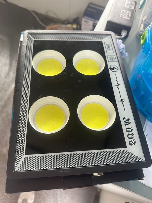 Proiector exterior 200W