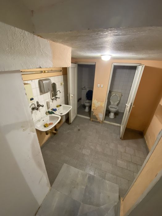 Дава се под наем Магазин в Добрич, Център - 160 кв.м за 408 € - Снимка #3