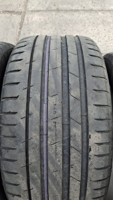 Шины летние 295/40/21
