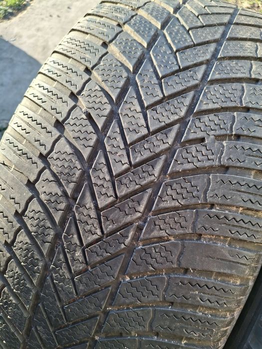 2 Anvelope de iarnă 255 50 r19 Bridgestone