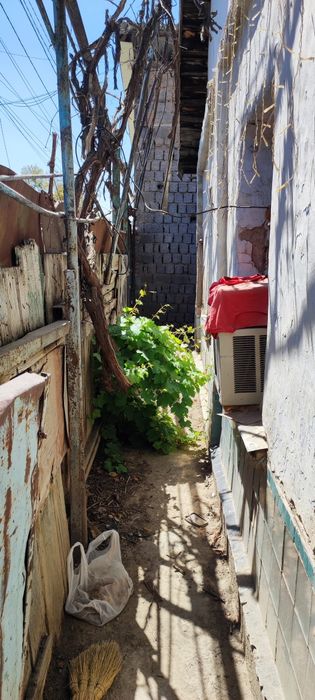 Свой дом. 2,3 сотки.