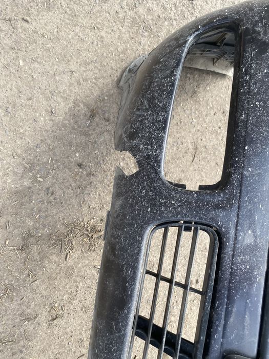 Продам передний бампер ауди 80 б4 оригенал