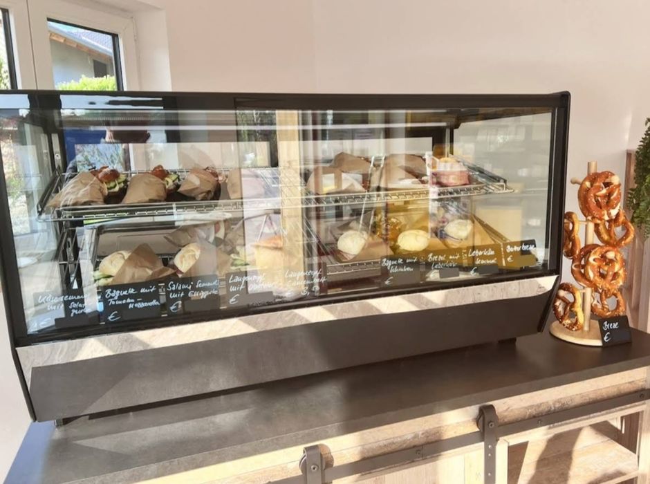 Хладилна витрина Metro Professional