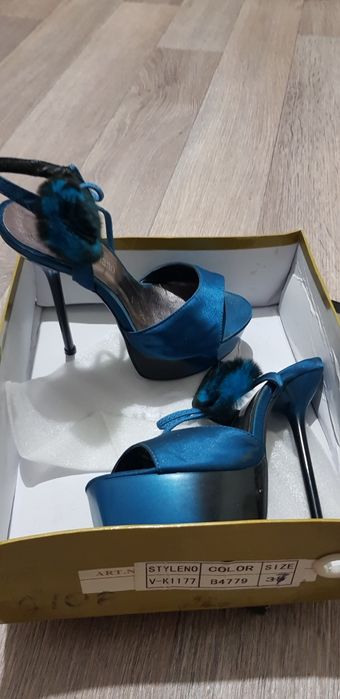 Продам обувь б/у