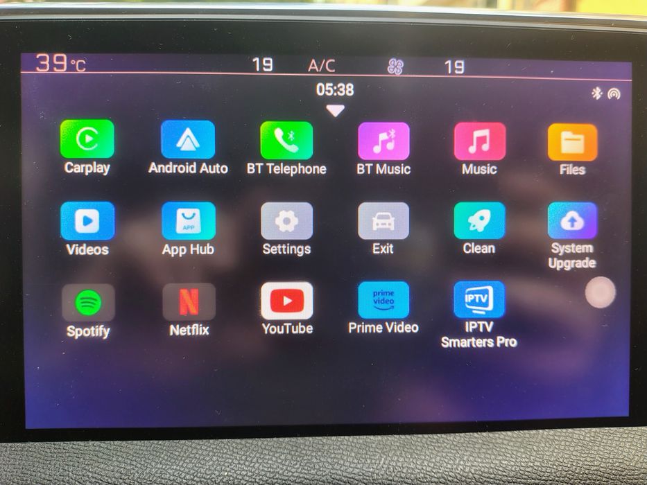 Безжичен CarPlay / Android Auto адаптер Perglot Streamhub Go - НОВ