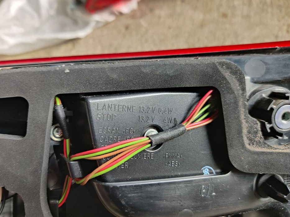 Stop Lampa stanga spate Citroen C4 Picasso 2013-2018 Cod: 185745 / 9677502680