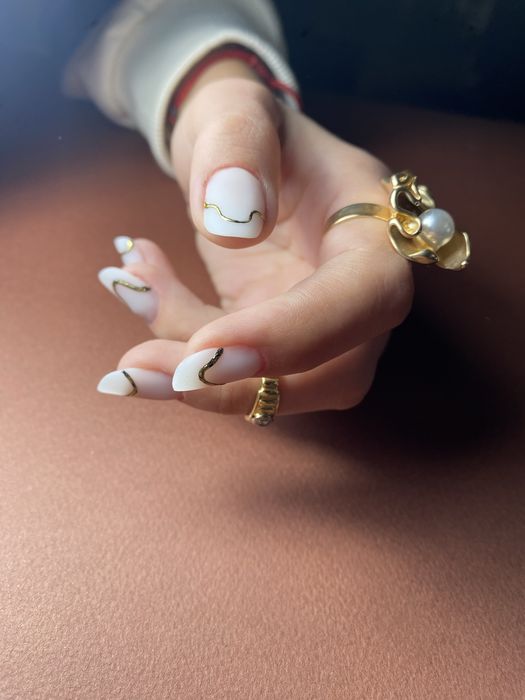 Manichiura/ Pedichiura nails slim