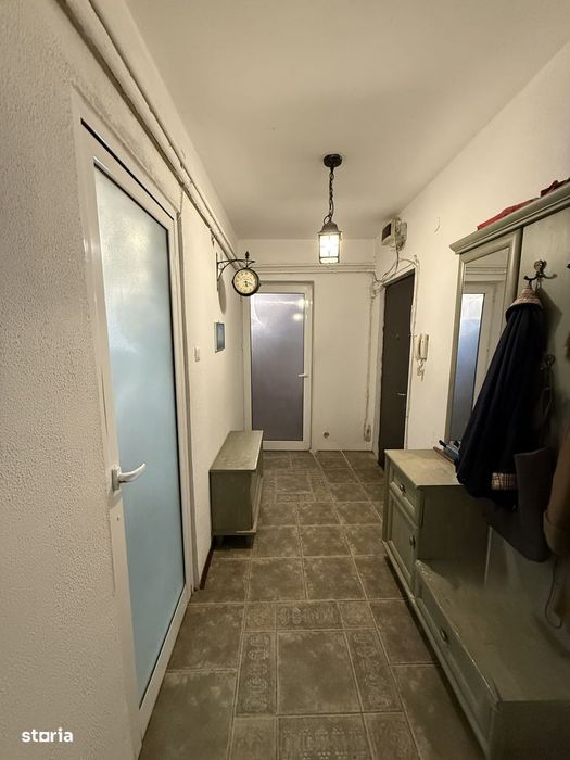 Apartament 3 camere zona Piata Centrală