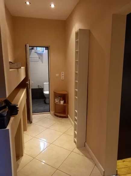 Дава се под наем Двустаен апартамент в София, Център - 75 кв.м за 448.8 € - Снимка #4