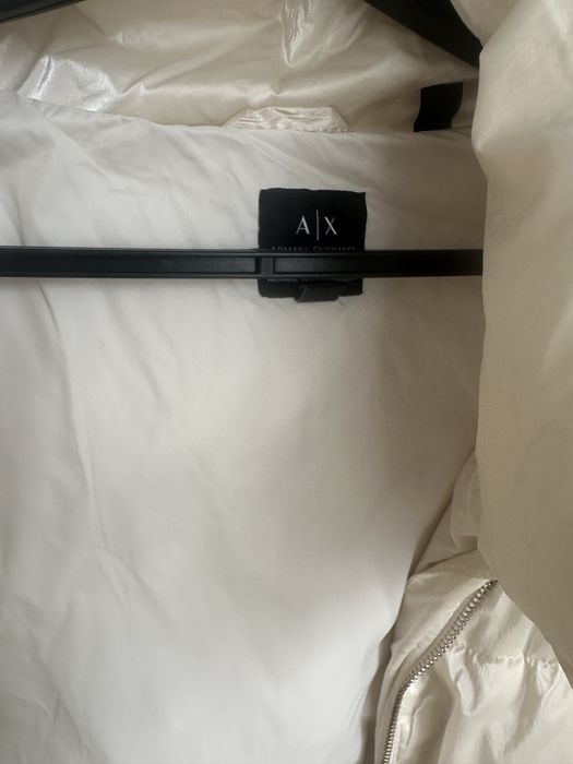 Продам куртку брендовую