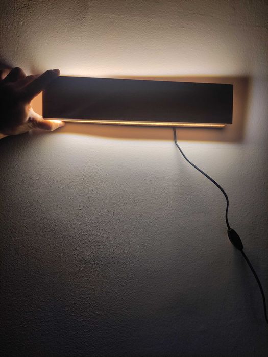 Лед лампа от дърво