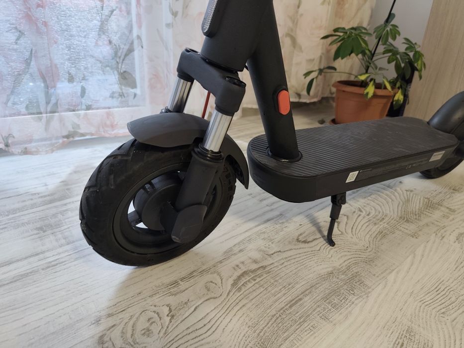 Trotineta     electrică Xiaomi scuter 5