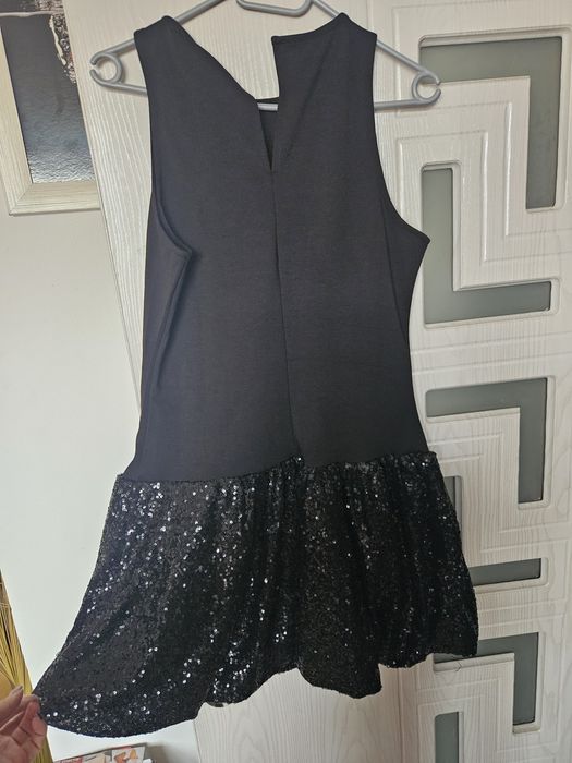 Рокля с пайети Mango L размер нова с етикет