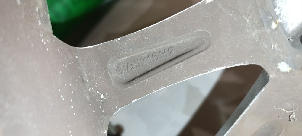 Джанти 16" momo гуми momo 225/55/16R