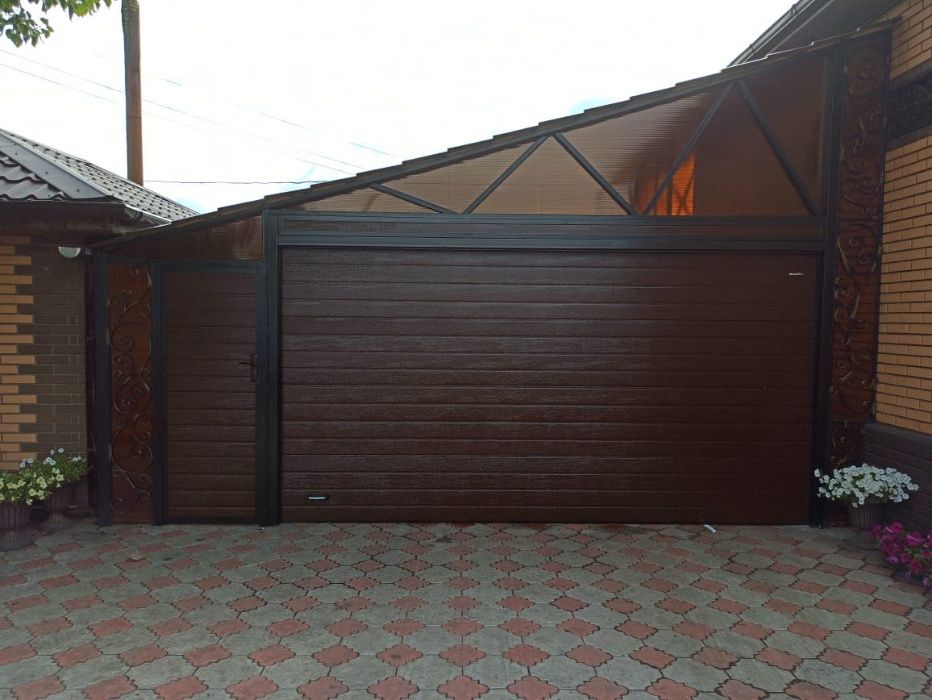 Ворота секционные(гаражные)