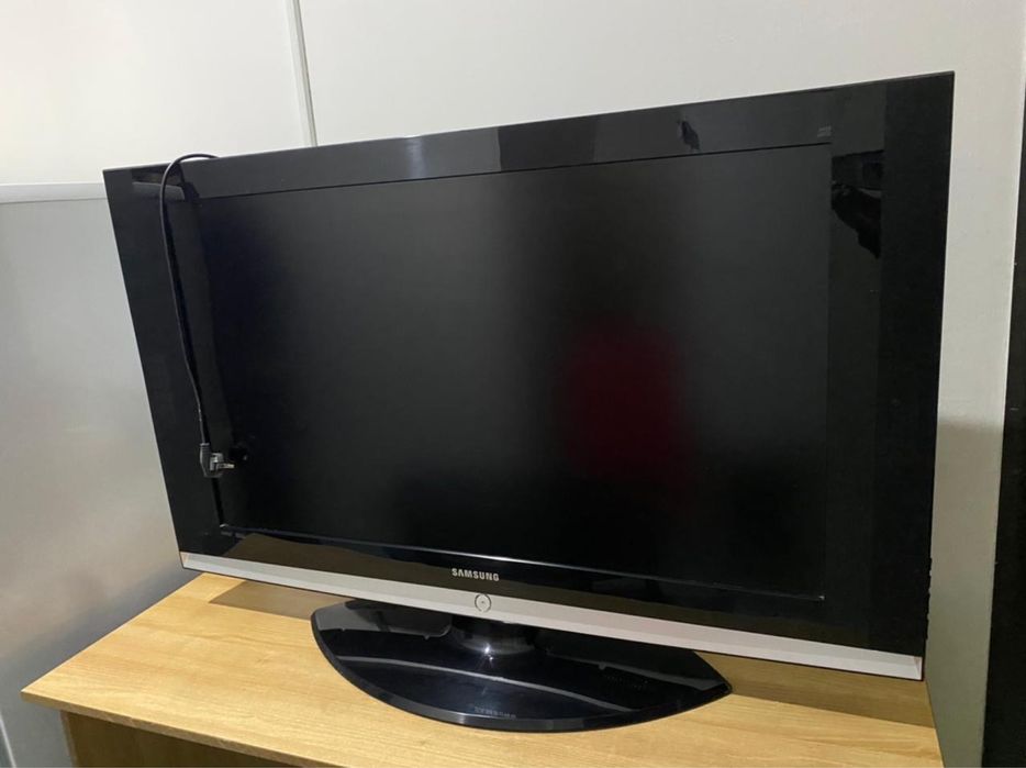 телевизор SAMSUNG