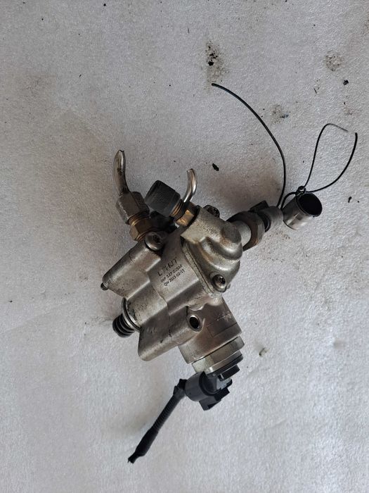 Pompa inalta presiune Benzina Audi A4 A6 A3 2.0 FSI BPY 06F127025M