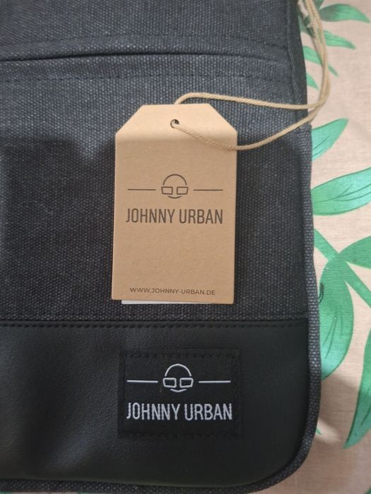 Husă tabletă Johnny Urban nouă, calitate deosebită, Elveția