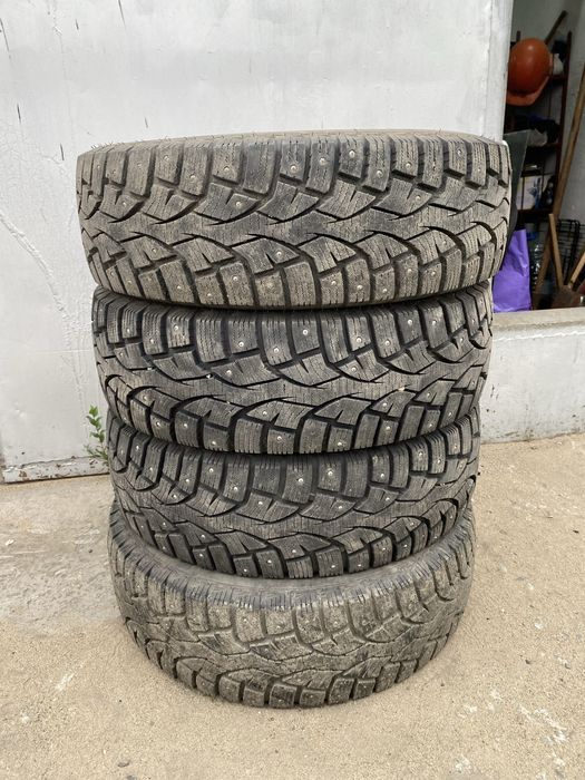 Продам шины r16 215/65